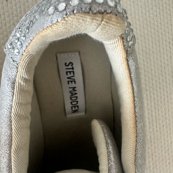 Steven Madden Sneakers - Picture 3 of 5